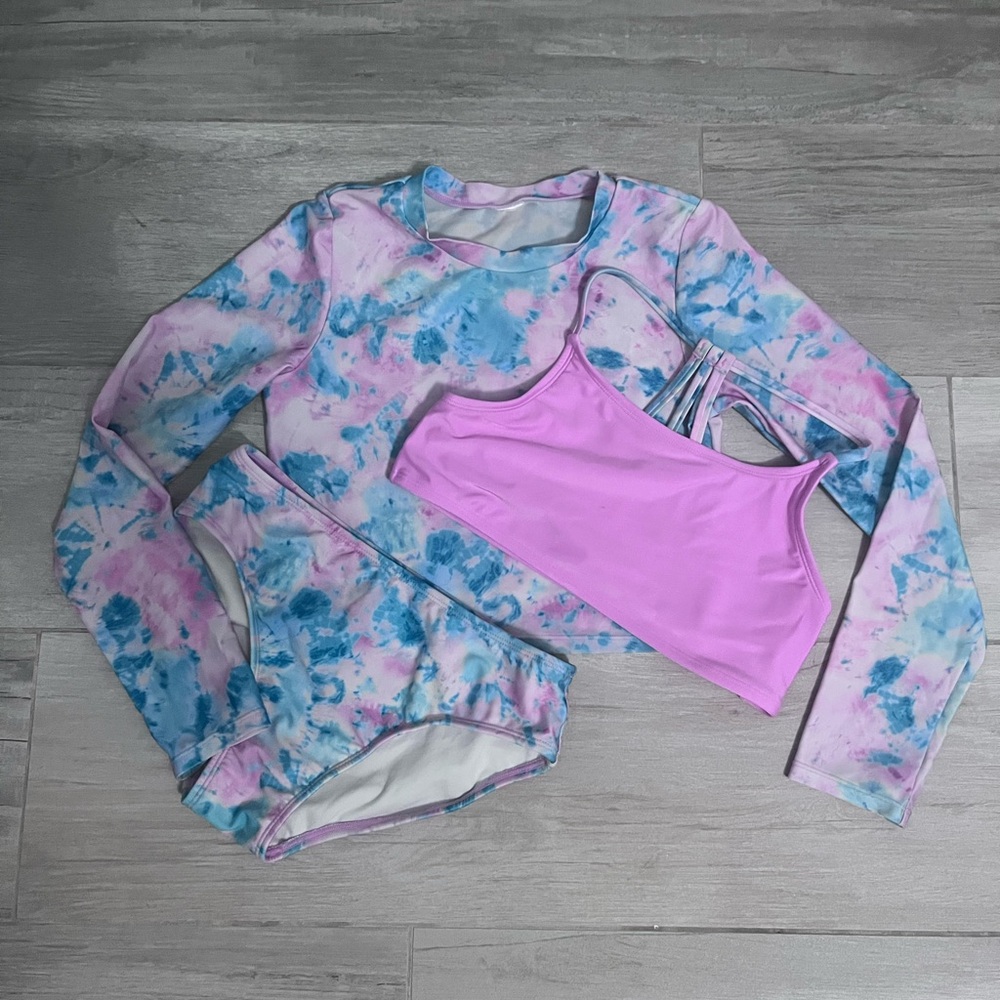 Tie-Dye Long Sleeve Swimsuit Set
